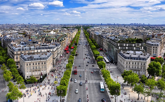 ถนนชองป์เอลิเซ่ Champs Elysees